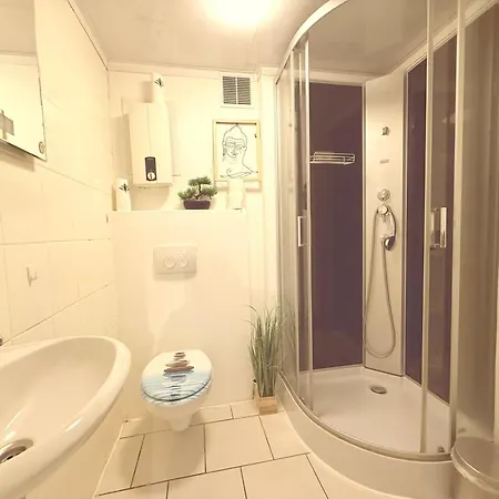 Spacestays - - 6 People - Big Apartman *