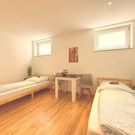 Spacestays - - 6 People - Big Apartman